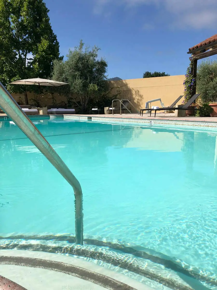 Hotel pool steps into a clean pool